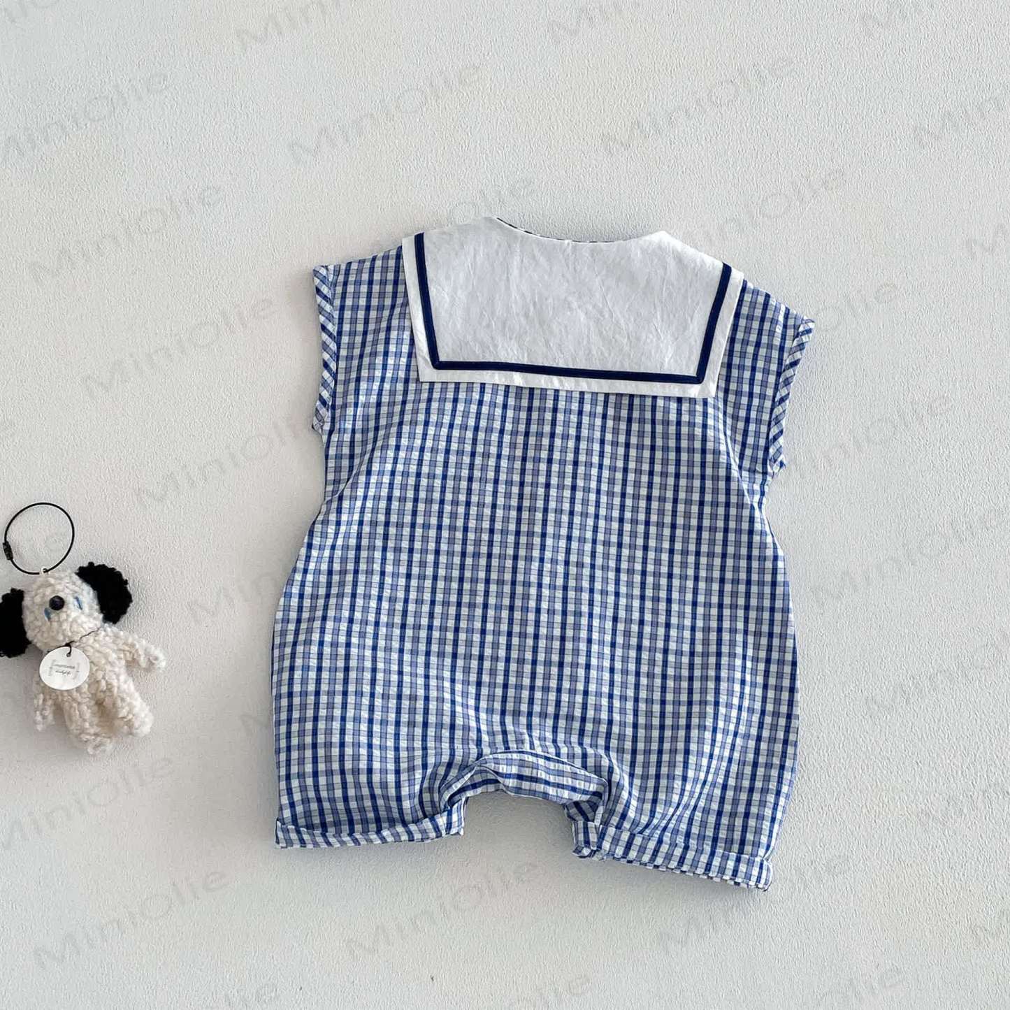 男の子用、クマ柄ブルーチェック柄サマーノースリーブロンパース - image 2