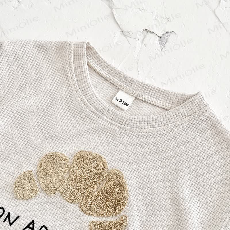 ベビーワッフルクロワッサン柄Tシャツとストライプ柄ショートパンツのツーピースセット - image 3