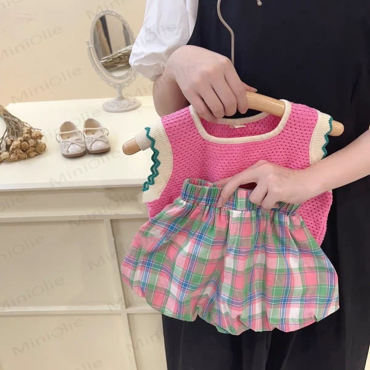 幼児用女の子向けピンクニットチェック柄ノースリーブセット - ピンク - 6～7歳 - image 1