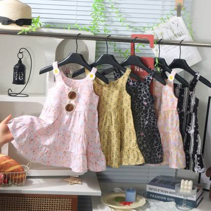幼児用女の子向け花柄ティアードDress - image 1