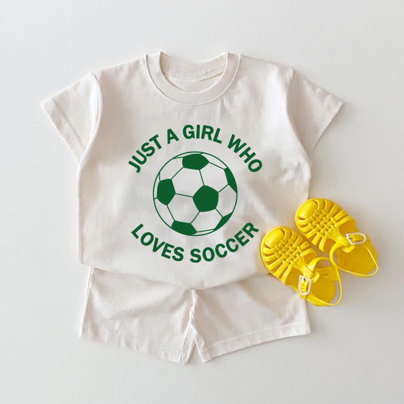 JUST A BOY/GIRL WHO LOVES SOCCERホワイトTシャツ＆ショートパンツ2点セット - ホワイト：女の子 - 18～24ヶ月 - image 2