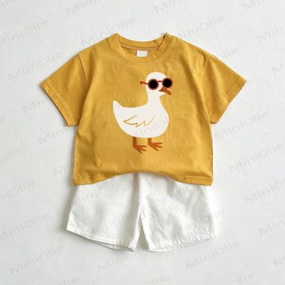 サングラスをかけたベビーグースのTシャツとショートパンツの2点セット - 黄色と白 - 3～5歳 - image 1