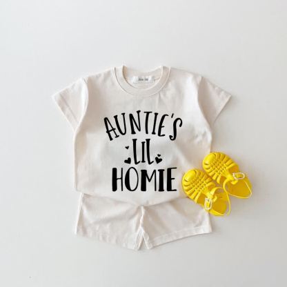 AUNTIE'S LIL HOMIEベビー用ホワイトTシャツ＆ショートパンツ 2点セット - 白 - 18～24ヶ月 - image 1