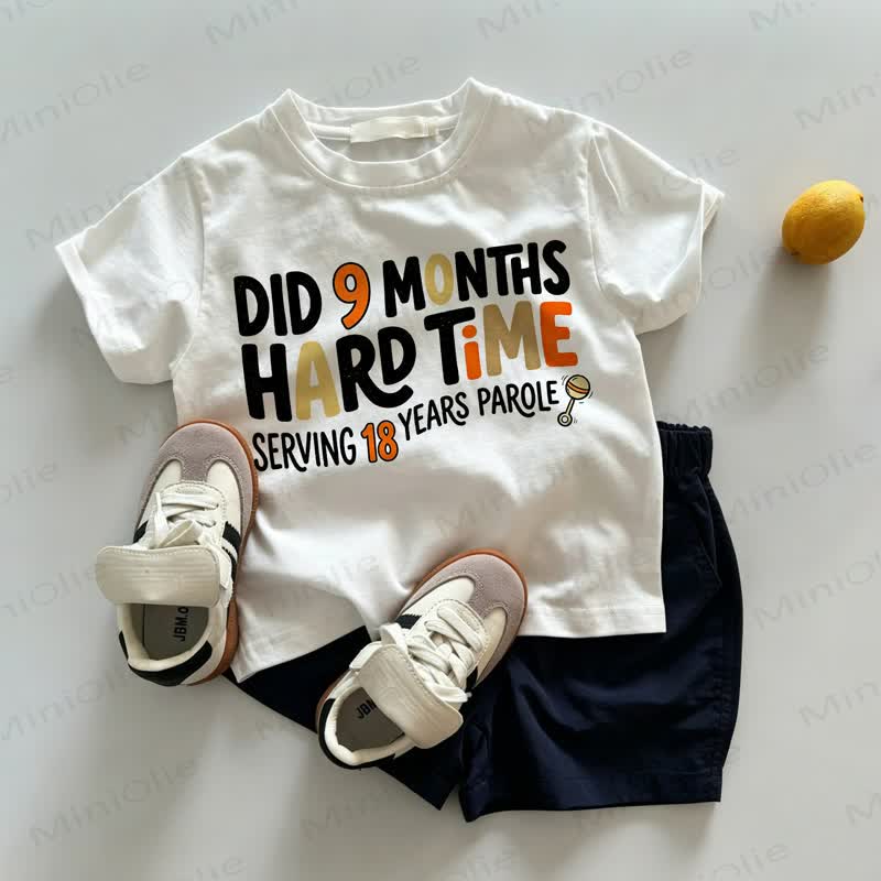 DID 9 MONTHS HARD TIME幼児用Tシャツとショートパンツの2点セット - ホワイト＆ネイビー - 3～5歳 - image 1