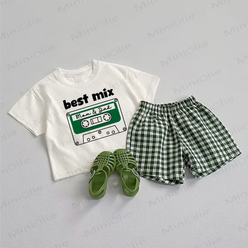 BEST MIX MOM & DADベビーTシャツとグリーンチェック柄ショートパンツ 2点セット - ホワイト＆グリーン - 3～5歳 - image 1