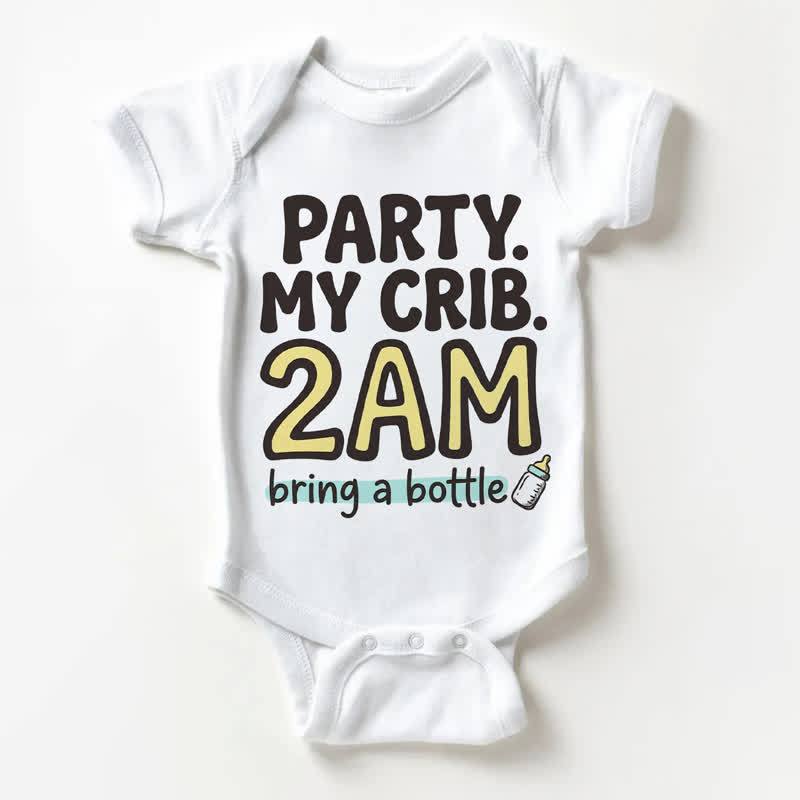 PARTY. MY CRIB. 2AM BRING A BOTTLE。ベビー用ホワイトボディスーツ - 白 - 18～24ヶ月 - image 1