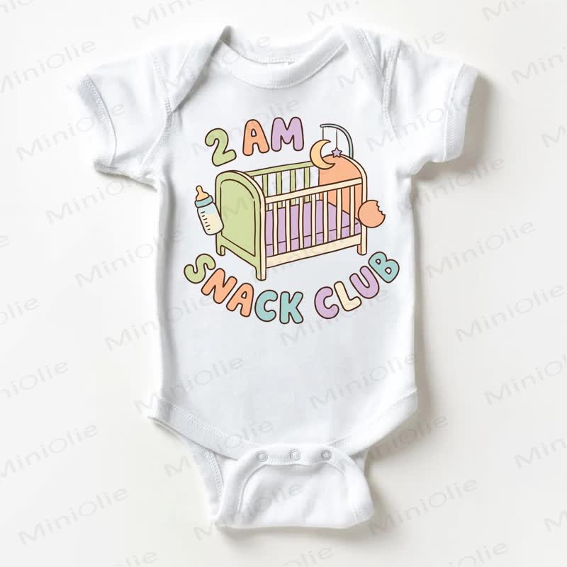 2 AM SNACK CLUBベビー用スローガン入りホワイトボディスーツ - 白 - 18～24ヶ月 - image 1