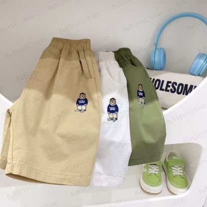 幼児・男の子用 クマの刺繍入りショートパンツ - image 1