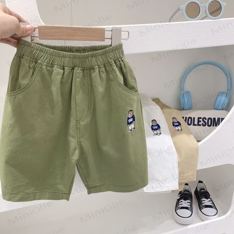 幼児・男の子用 クマの刺繍入りショートパンツ - 緑 - 10-11歳 - image 2