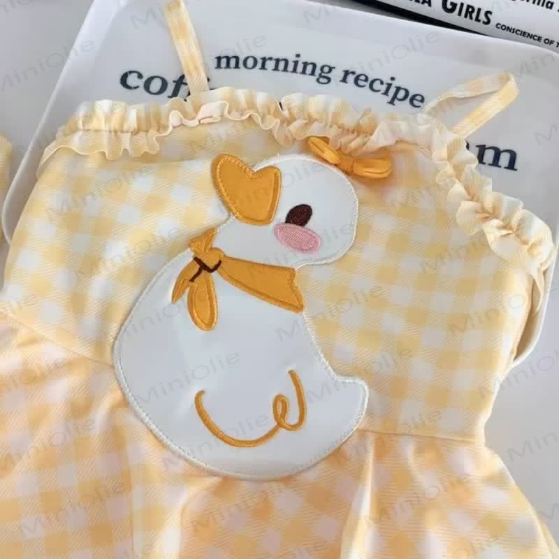 幼児用女の子向け イエロー ギンガムチェック ダック柄 フリル付き水着 - image 3