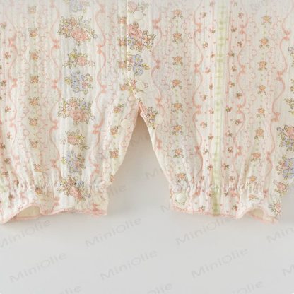 ベビーガールズ用ピンク花柄フリル襟ボタンフロントロンパース - image 4
