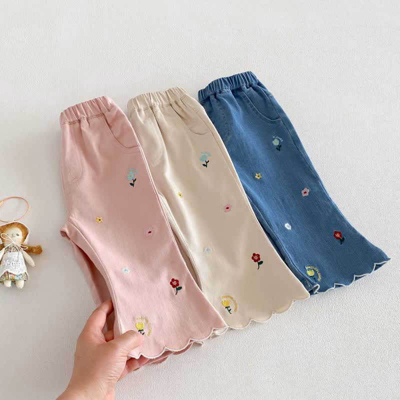 ベビー・幼児用女の子向け 花柄刺繍入りスカラップ裾パンツ - image 5