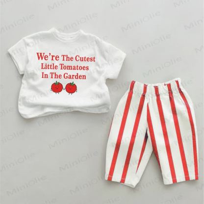 WE'RE THE CUTEST LITTLE TOMATOES IN THE GARDEN！ベビー用赤ストライプパンツ2点セット - 白と赤 - 4～5歳 - image 1