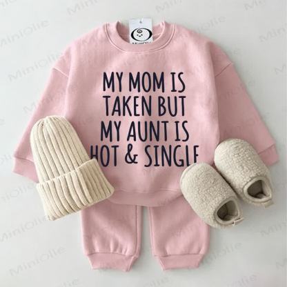 MY MOM IS TAKEN BUT MY AUNT IS HOT & SINGLE。ベビー用スウェットシャツ2点セット（ピンク） - ピンク - 2～3歳 - image 1