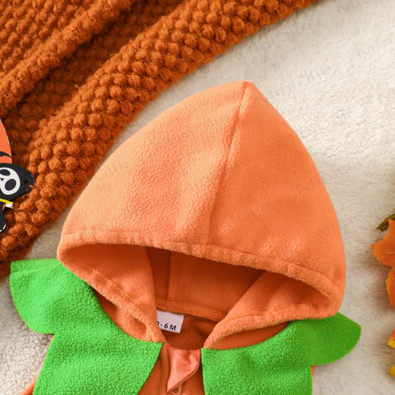 ベビーパンプキン柄のフード付きジップアップハロウィンボディスーツ（ソックス付き） - image 4