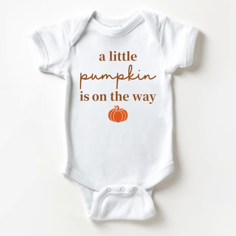 LITTLE PUMPKINがON THE WAYベビー用ホワイトボディスーツ - 白 - 18～24ヶ月 - image 1