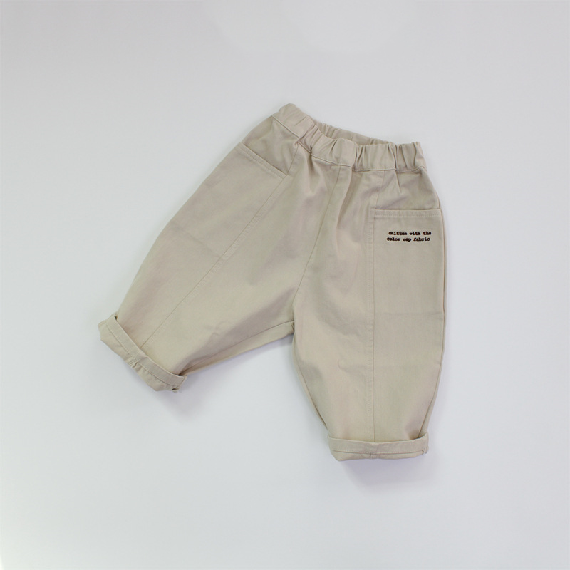 幼児用刺繍文字入り無地リラックスパンツ - 白 - 8-9T - image 2