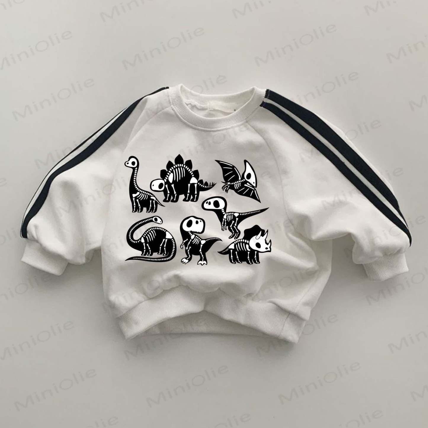 赤ちゃん恐竜の骨格プリント入りホワイトスウェットシャツ - 白 - 2～3歳 - image 1