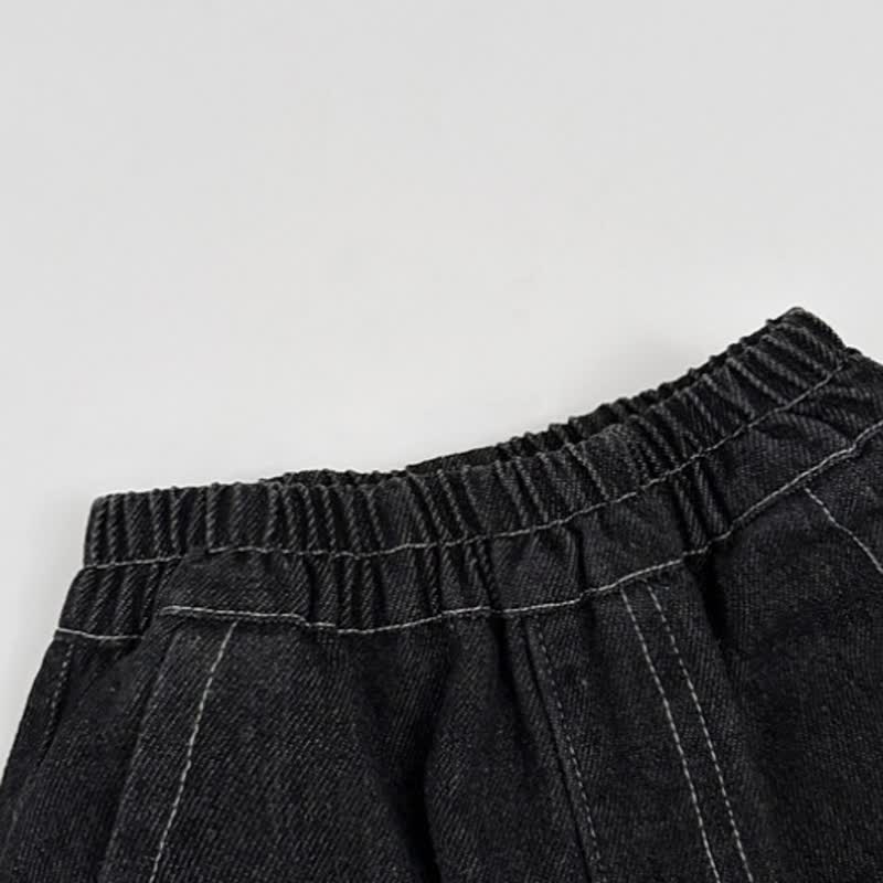 幼児男の子用 ブラック恐竜パッチ付きデニムパンツ - image 2