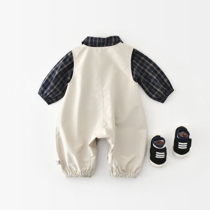ベビー・幼児用ネイビーチェックシャツまたはクマのワッペン付きオーバーオール - image 2