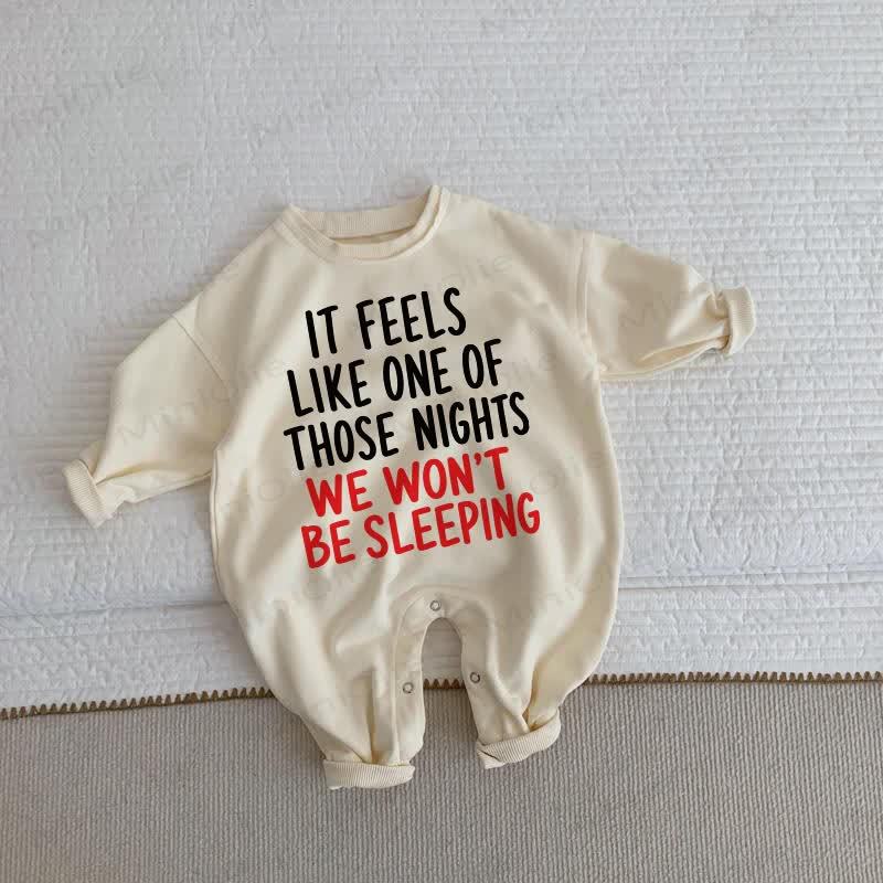 IT FEELS LIKE ONE OF THOSE NIGHTS WE WON'T BE SLEEPING　ベビーベージュロンパース - ベージュ - 2～3歳 - image 1