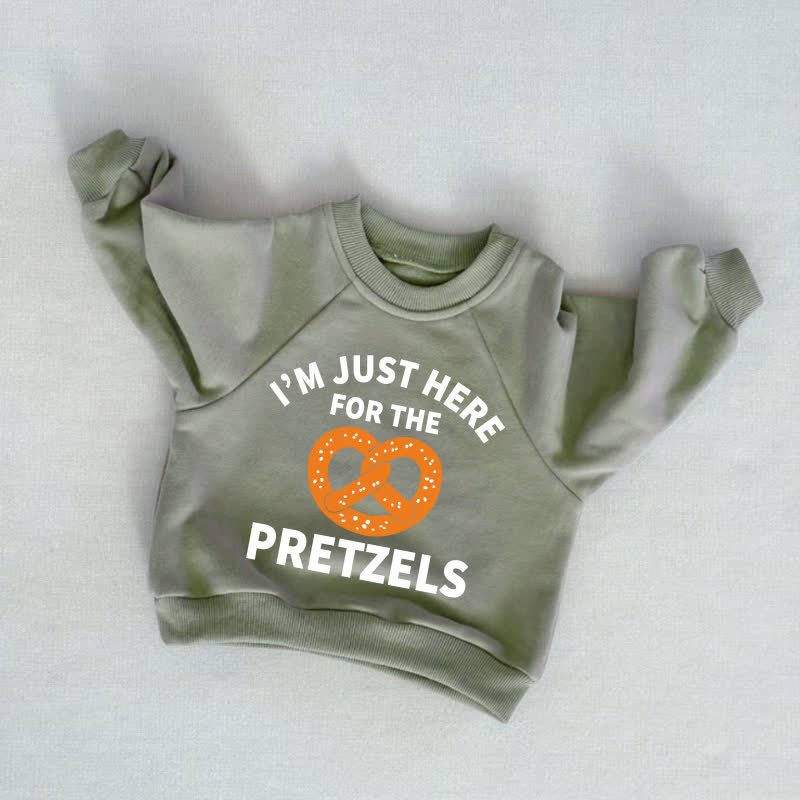 I'M JUST HERE FOR THE PRETZELSのベビー幼児用フードプリント グレーグリーンスウェットシャツ - グレーグリーン - 3～5歳 - image 1
