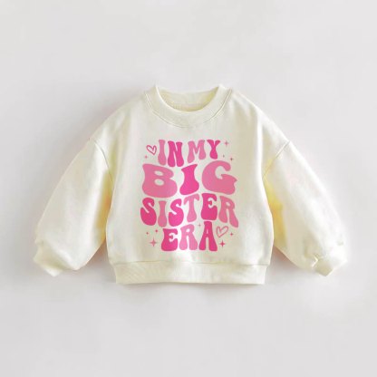 IN MY BIG SISTER ERA幼児用クリームスウェットシャツ - クリーム - 3～5歳 - image 1