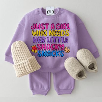 JUST A GIRL WHO NEEDS HER LITTLE SNACKY SNACKSシャツ2点セット - 紫 - 2～3歳 - image 2
