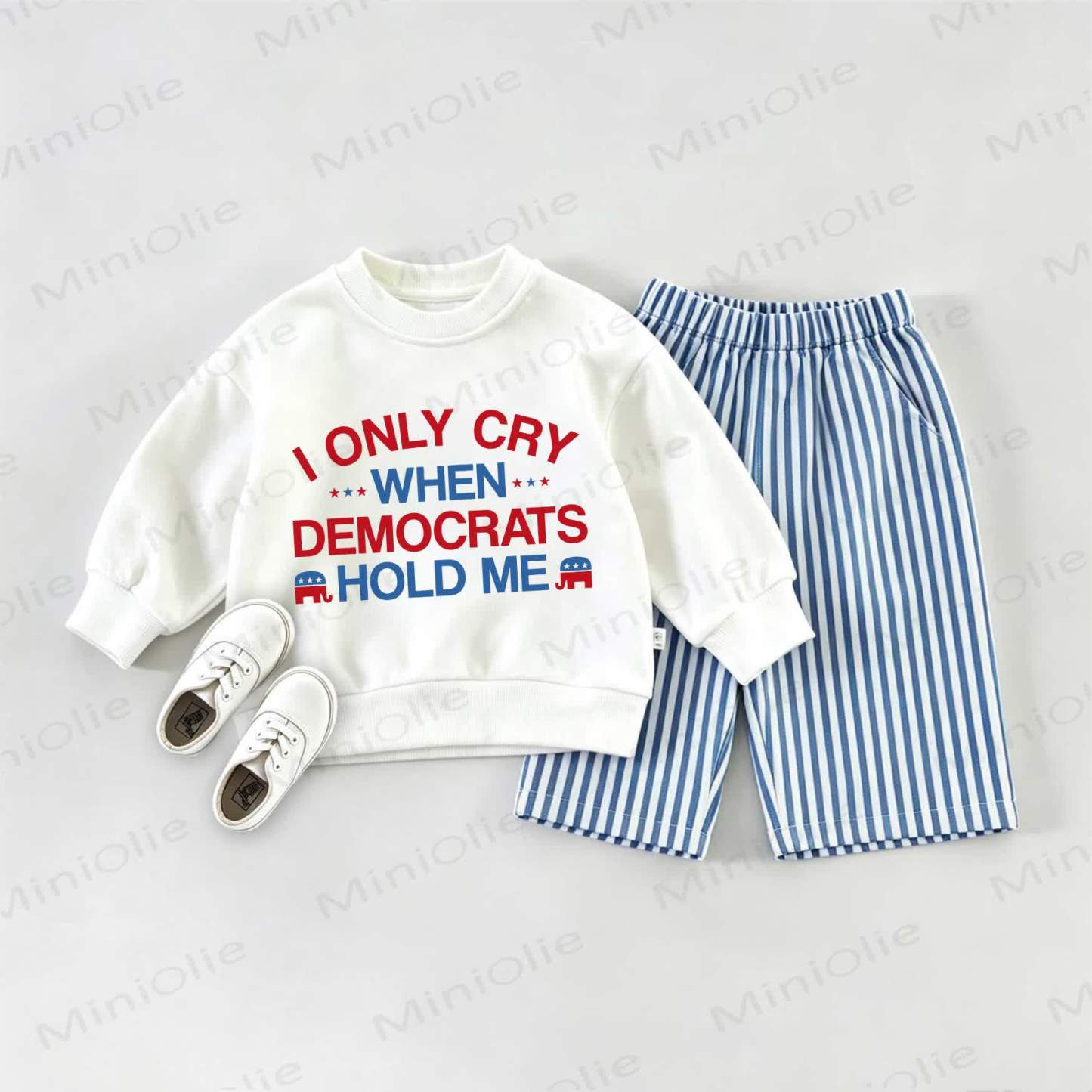 I ONLY CRY WHEN DEMOCRATS HOLD MEベビー用スウェットシャツとストライプパンツのセット - ホワイト＆ブルー - 2～3歳 - image 1