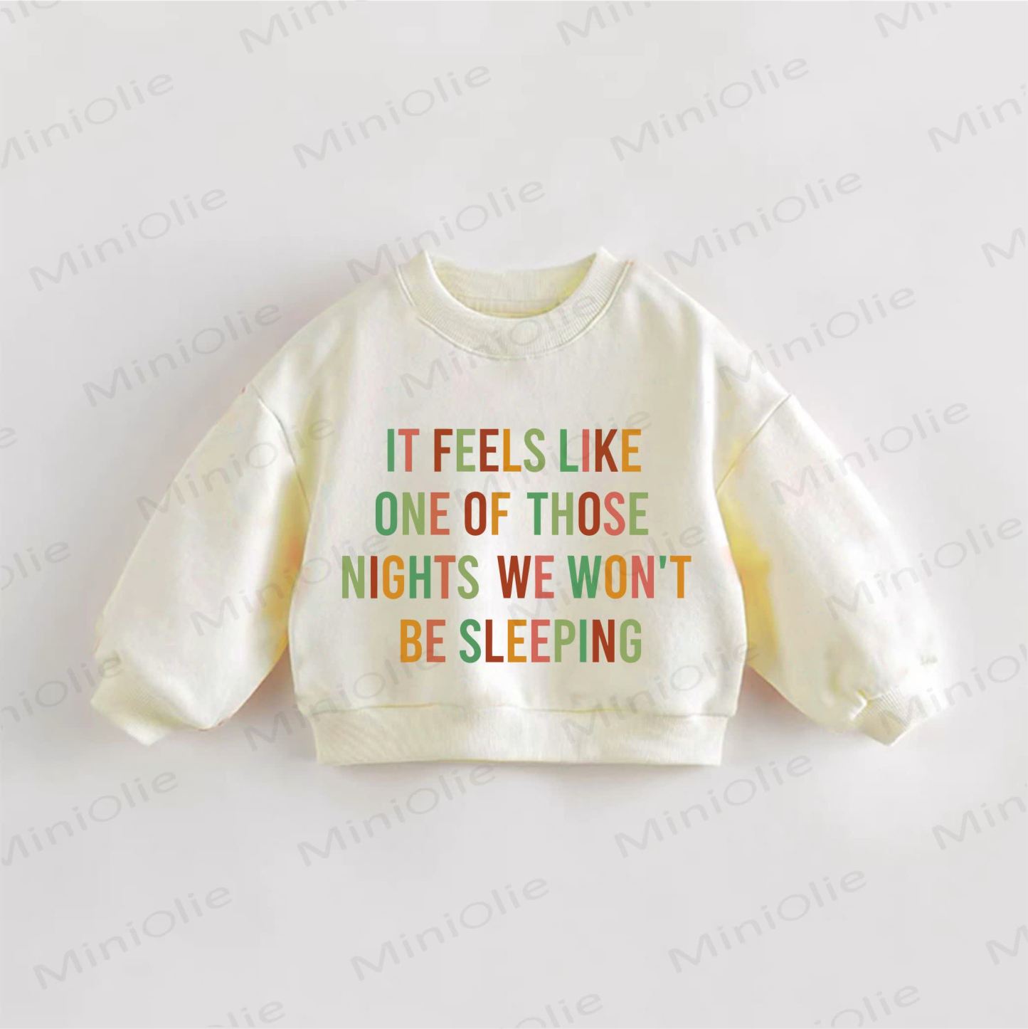IT FEELS LIKE ONE OF THOSE NIGHTS WE WON'T BE SLEEPING幼児用クリームスウェットシャツ - クリーム - 3～5歳 - image 1