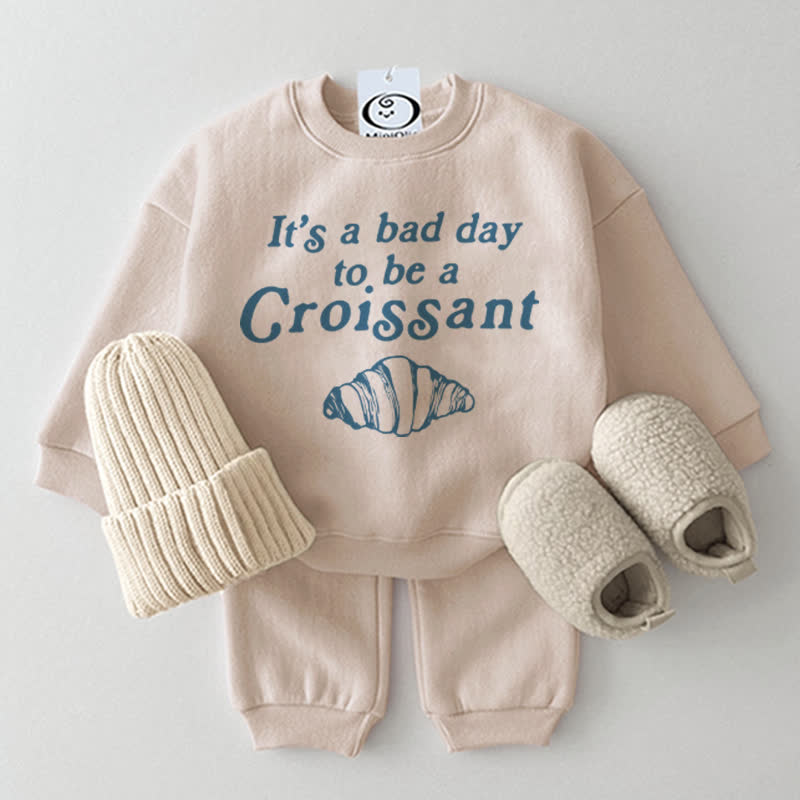 IT'S A BAD DAY TO BE A CROISSANTベビーベージュスウェットシャツ2点セット - ベージュ - 2～3歳 - image 1