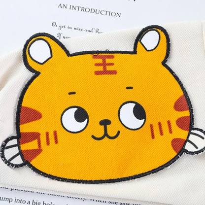 ベビー用漫画動物柄スウェットシャツとジョガーパンツのツーピースセット - image 7