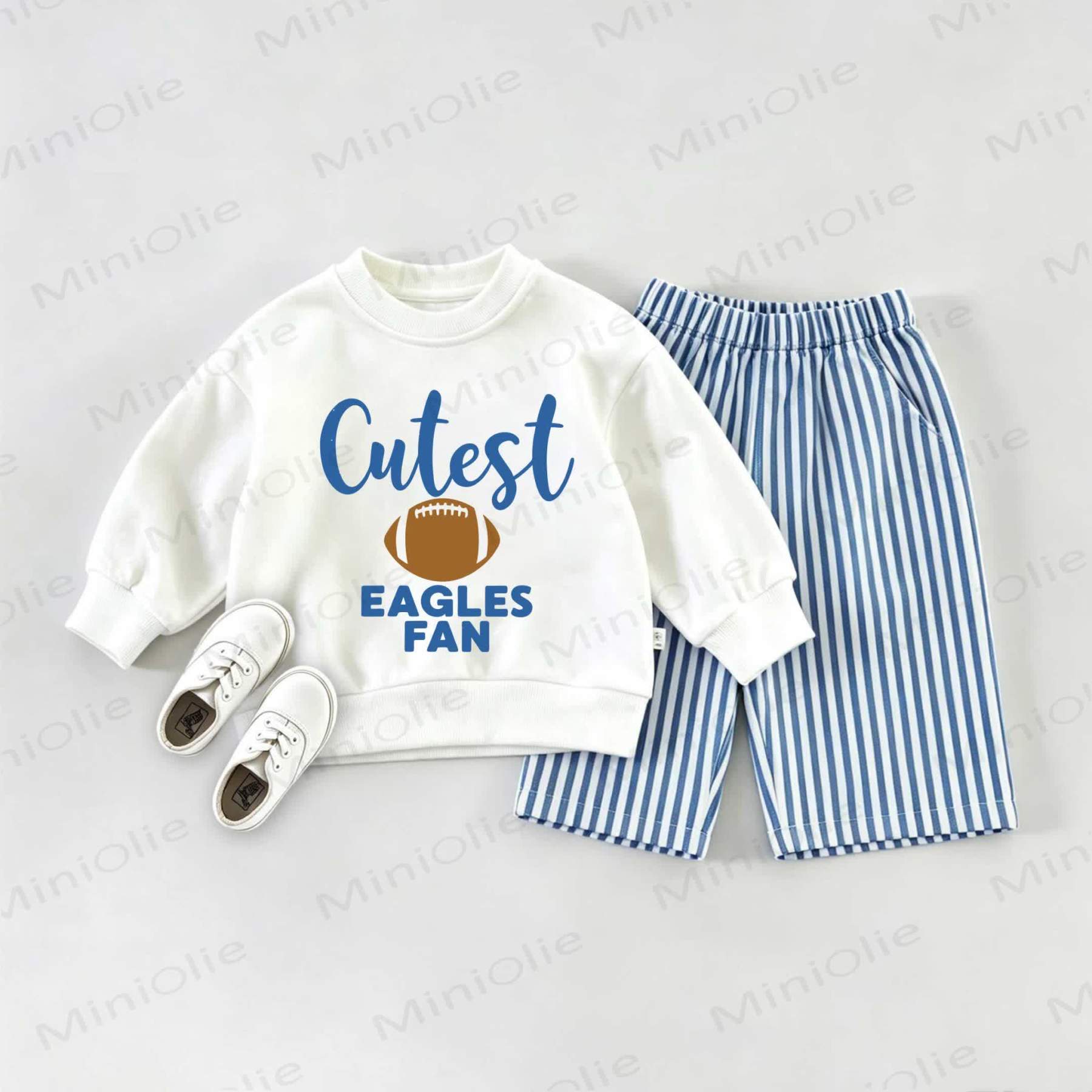 CUTEST EAGLES FANのベビー用ラグビースウェットシャツとストライプパンツのセット - ホワイト＆ブルー - 2～3歳 - image 1