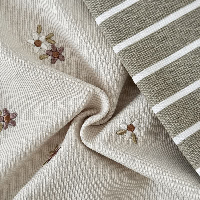 女の子用刺繍フラワーストライプニット2ピースセット - image 11