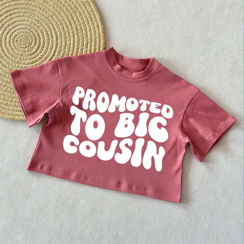 PROMOTED TO BIG COUSIN！ベビーサマーカジュアルTシャツ - レンガ色 - 2～3歳 - image 4