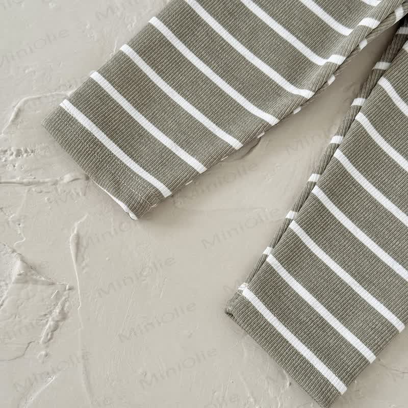 女の子用刺繍フラワーストライプニット2ピースセット - image 10