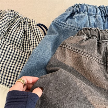 幼児用ウォッシュドデニムルーズパンツ - image 7