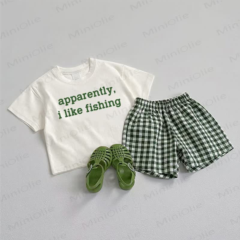 APPARENTLY, I LIKE FISHING。ベビーTシャツとショートパンツの2点セット - ホワイト＆グリーン - 3～5歳 - image 1