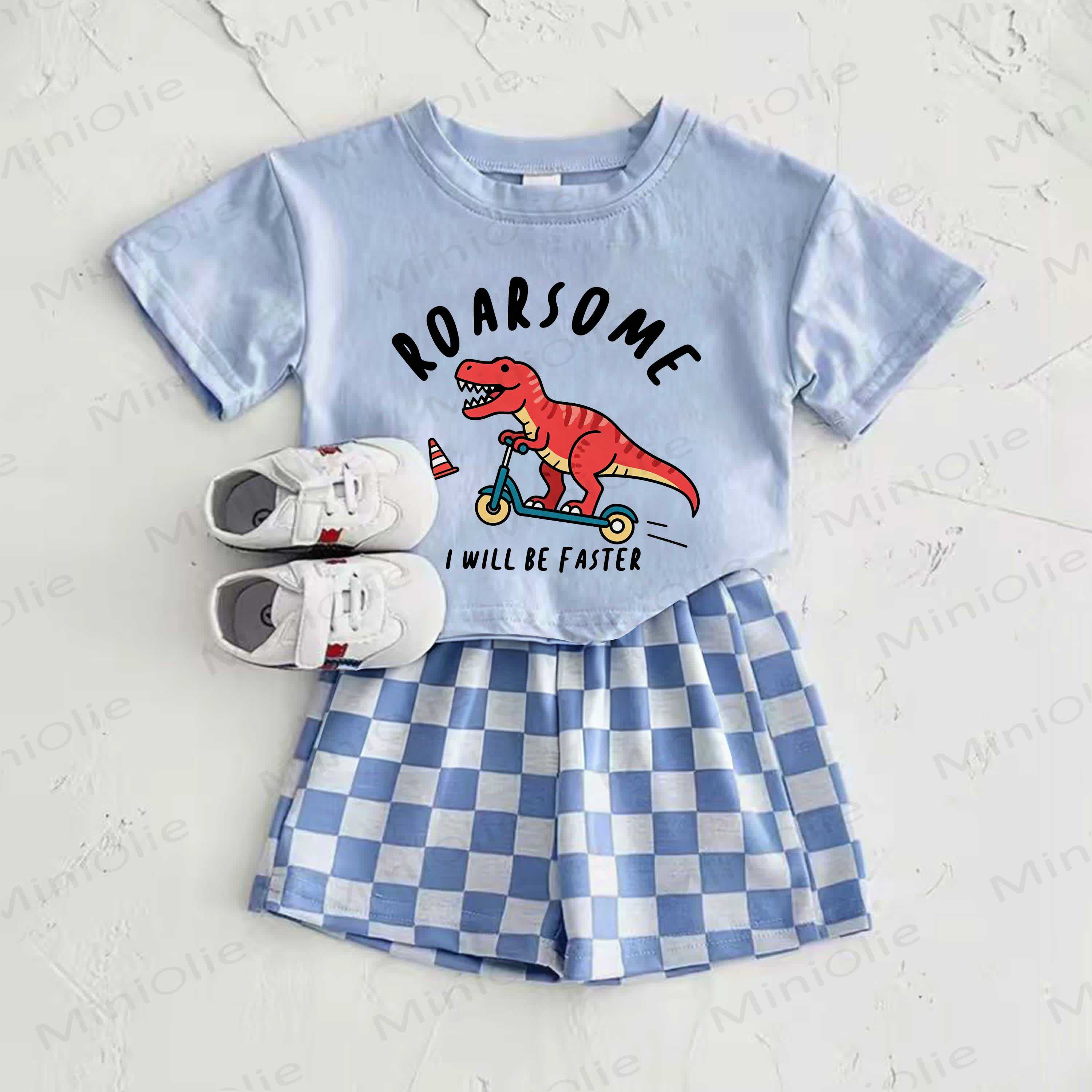 ROARSOME I WILL BE FASTER ベビーブルー恐竜プリントTシャツとチェック柄パンツのツーピースセット - 青 - 2～3歳 - image 1