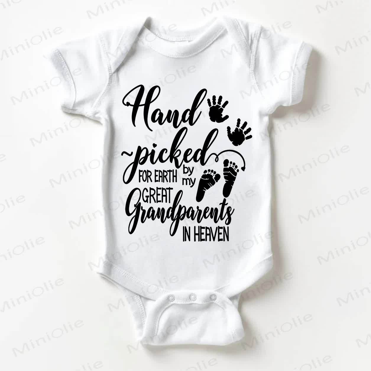 HAND PICKED FOR EARTH BY MY GREAT GRANDPARENTS IN HEAVENスローガン入りホワイトボディスーツ - 白 - 18～24ヶ月 - image 1