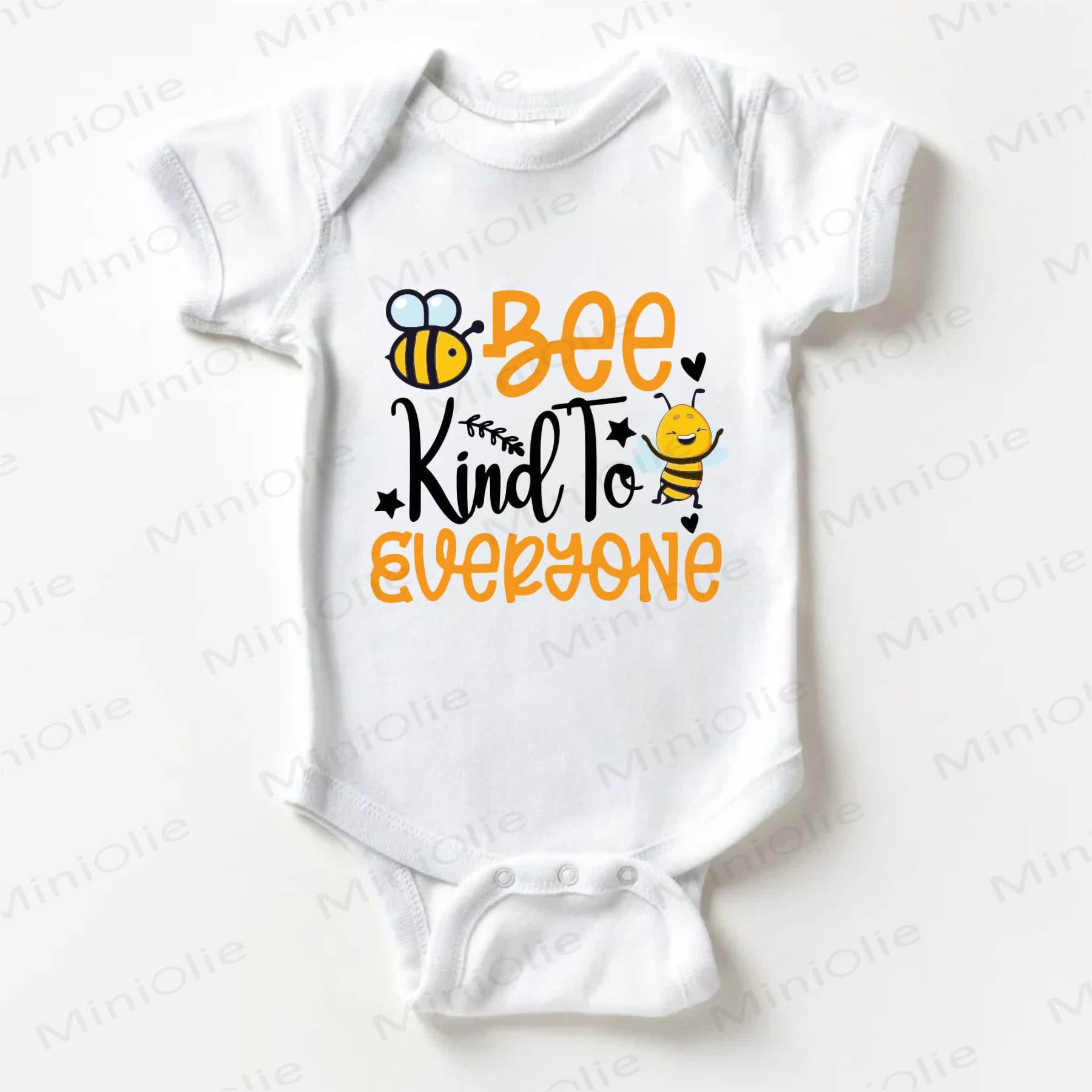 BEE KIND TO EVERYONEベビー用ミツバチ柄ホワイトボディスーツ - 白 - 18～24ヶ月 - image 1