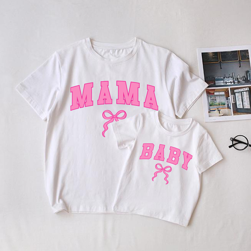 MAMA/BABYのお揃いリボンTシャツ - 白 - 大人用Tシャツ: XL - image 1