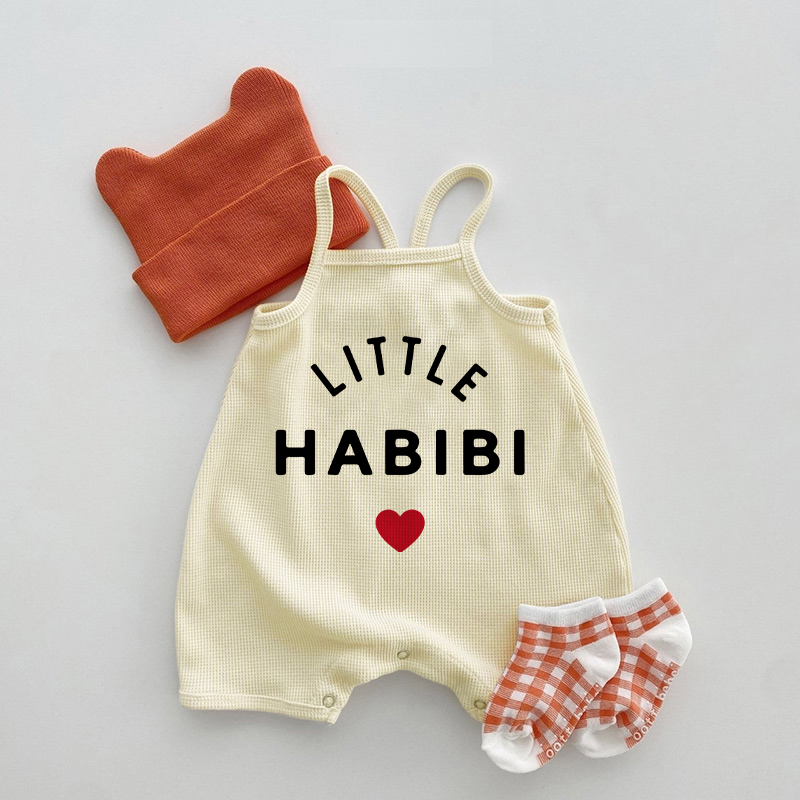 LITTLE HABIBIベビーハートワッフルサスペンダーロンパース - ベージュ - 18～24ヶ月 - image 1