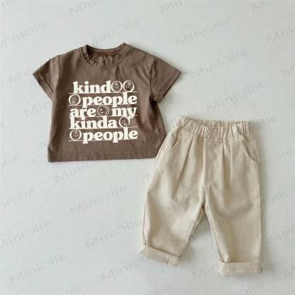 優しい人はMYのタイプ！ ベビーブラウンTシャツとベージュパンツのツーピースセット - 茶色 - 2～3歳 - image 1