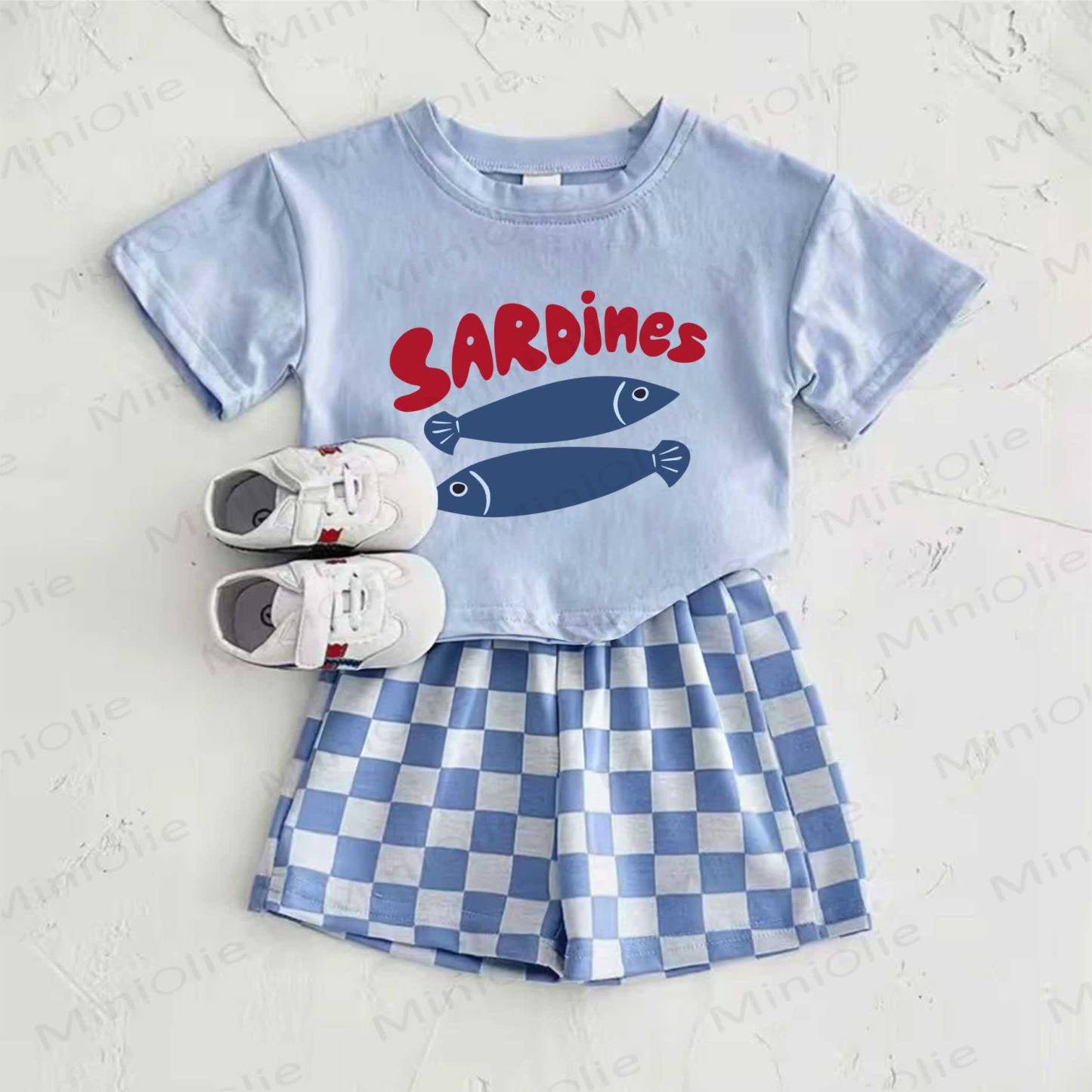 SARDINESベビーブルー イワシ柄Tシャツとチェック柄パンツのツーピースセット - 青 - 2～3歳 - image 1