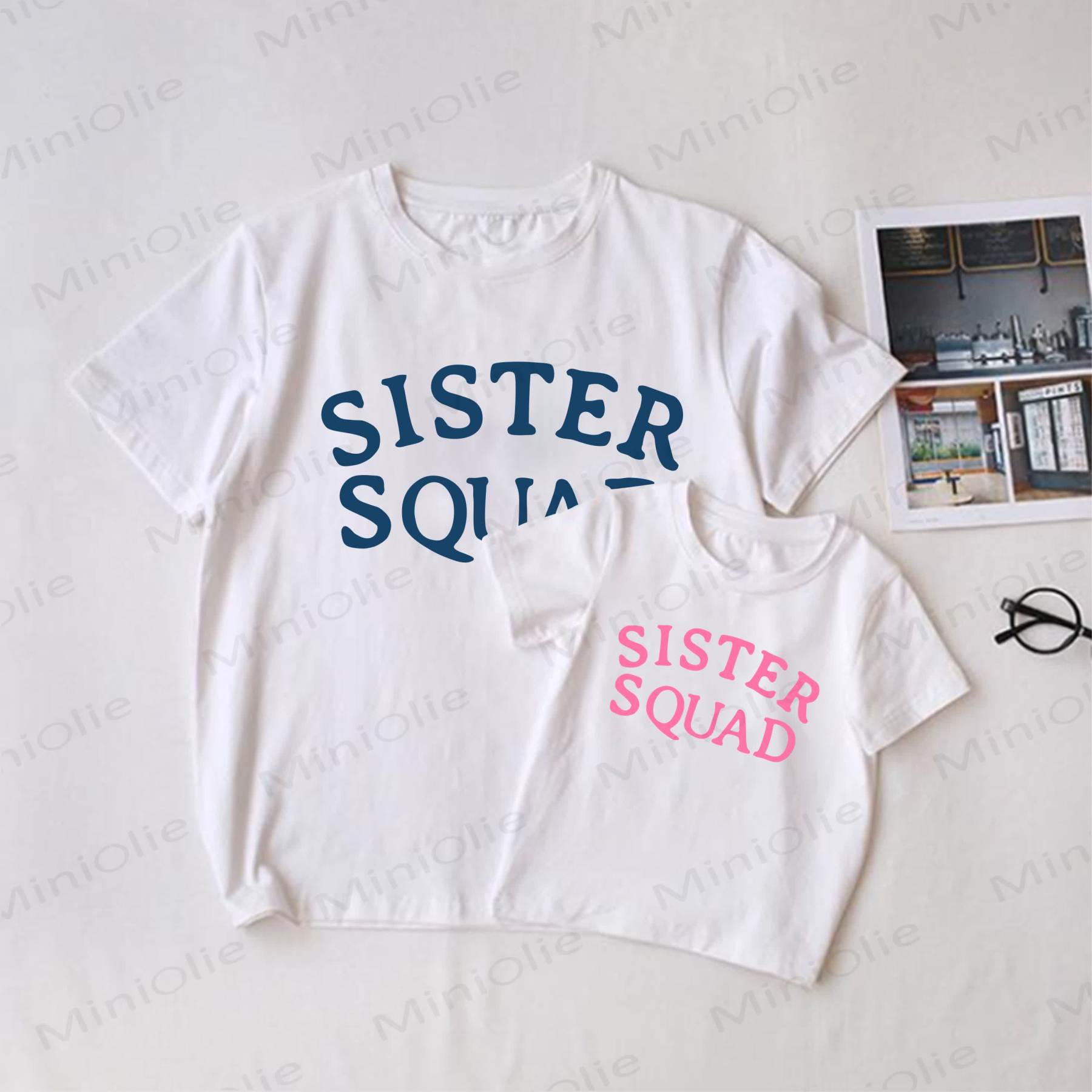 SISTER SQUADホワイトファミリーお揃いTシャツ - 白 - 大人用Tシャツ: XL - image 1