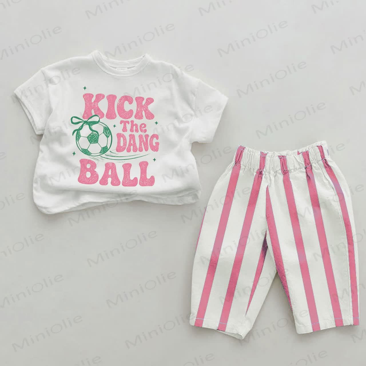 KICK THE DANG BALL ベビーガールズ フットボールプリント ピンク 縦ストライプ 2点セット - ホワイト＆ピンク - 2～3歳 - image 1