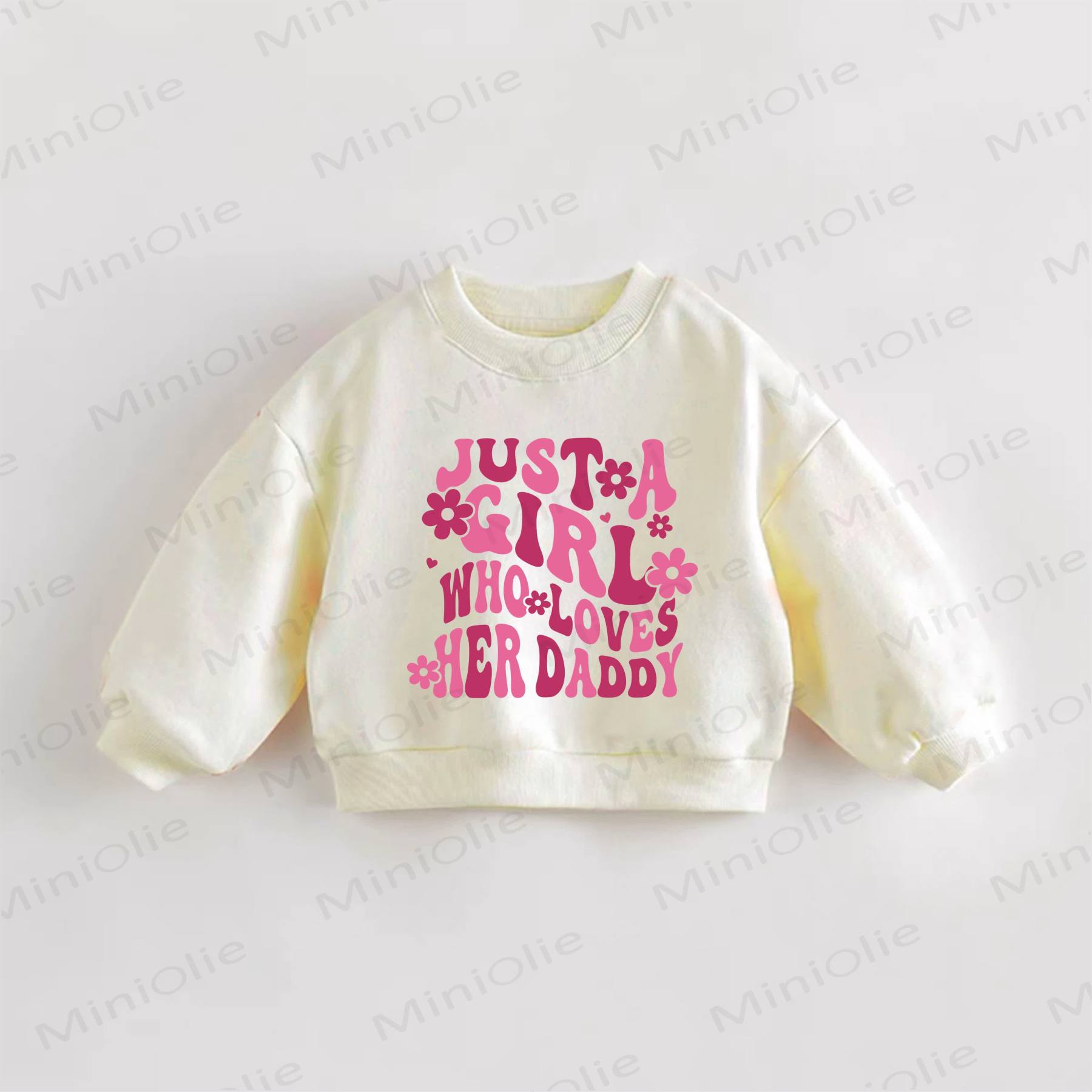 JUST A GIRL WHO LOVES HER DADDY女の子 ベビー幼児向けスローガンスウェットシャツ - クリーム - 3～5歳 - image 1