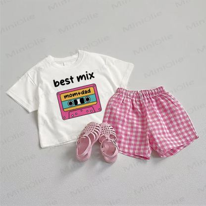 BEST MIXMOM＆パパ ベビープリントTシャツとチェック柄ショートパンツ 2点セット - ホワイト＆ピンク - 3～5歳 - image 1