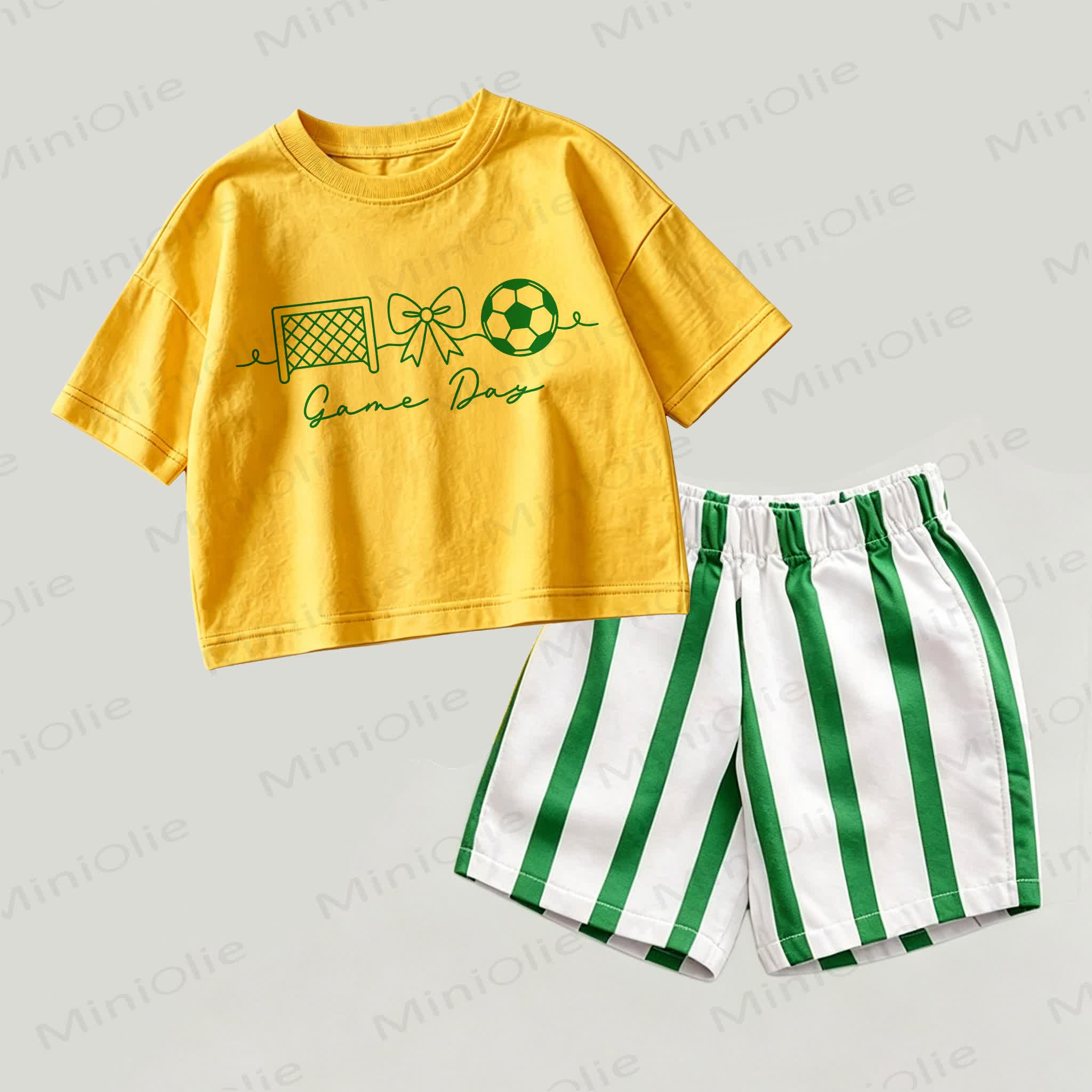 GAME DAYベビーガールズ イエロー＆グリーン トップスとストライプ ショートパンツ 2点セット - 黄色と緑 - 2～3歳 - image 1